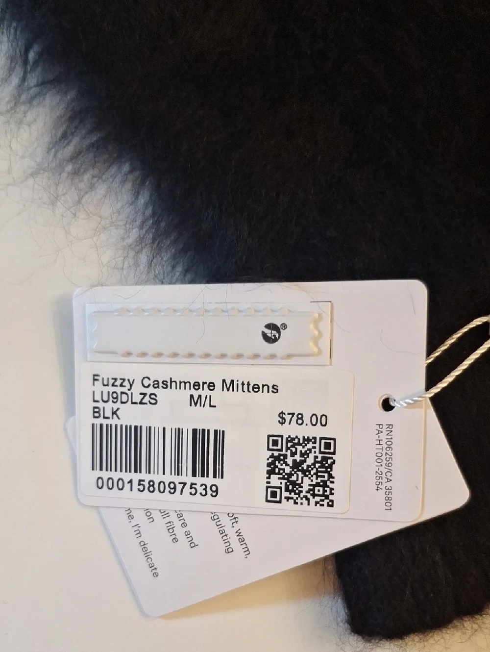 NWT Lululemon Fuzzy Cashmere Mittens